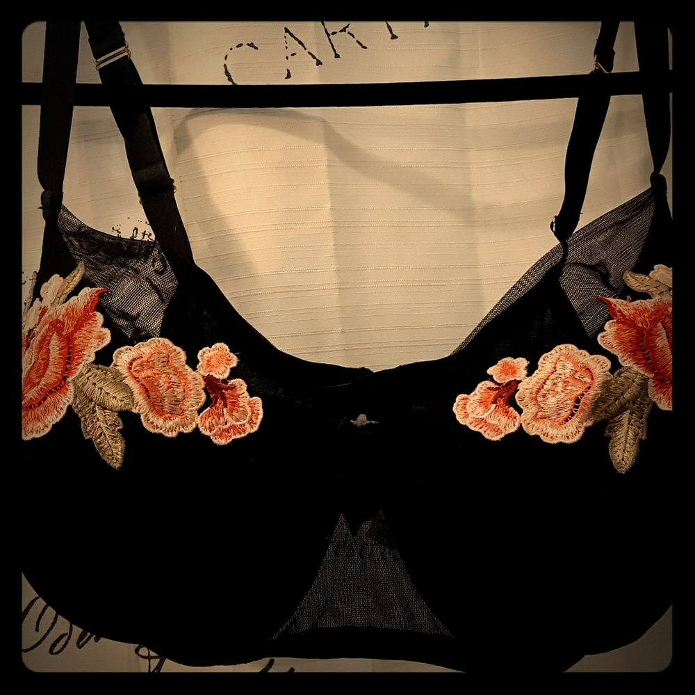 Cacique 44f Sexy Demi Balconette Bra.